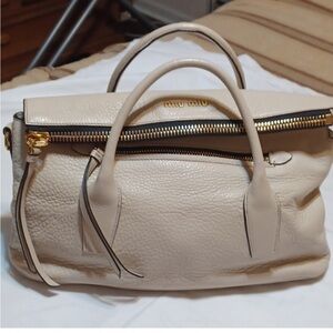 Miu Miu Cream handbag / crossbody bag with gold Hardware